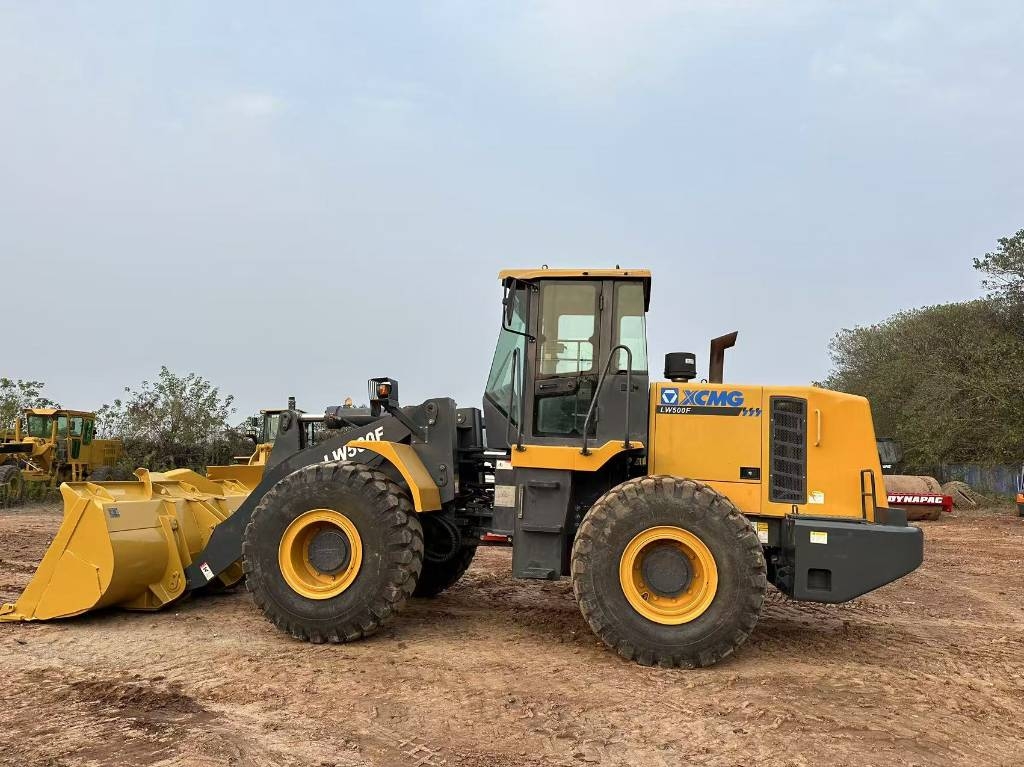 Chargeuse sur pneus XCMG LW 500 F — occasion 2022, 1 500 h