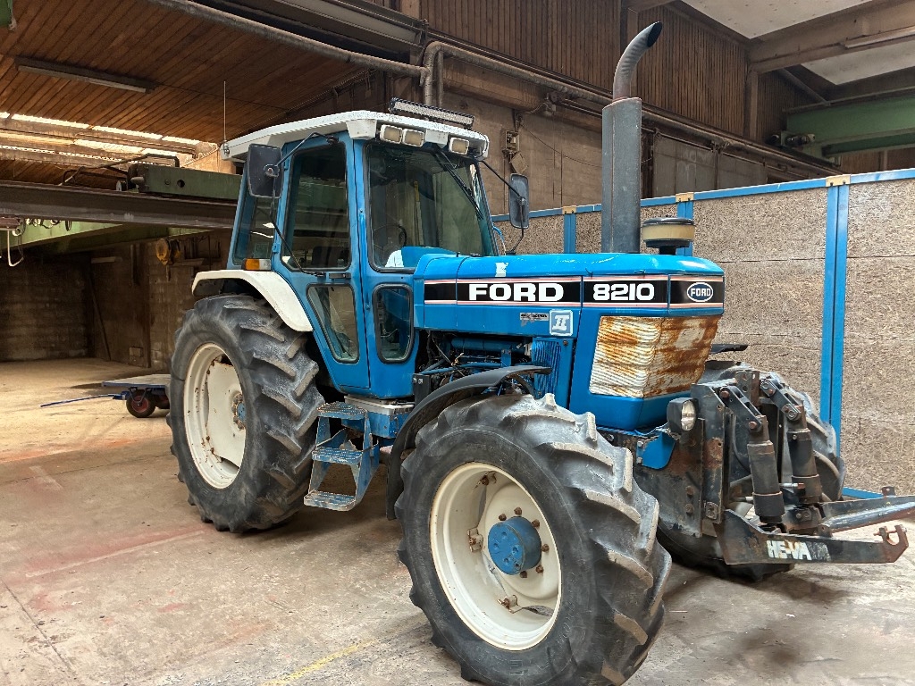 Ford 8210 Force II