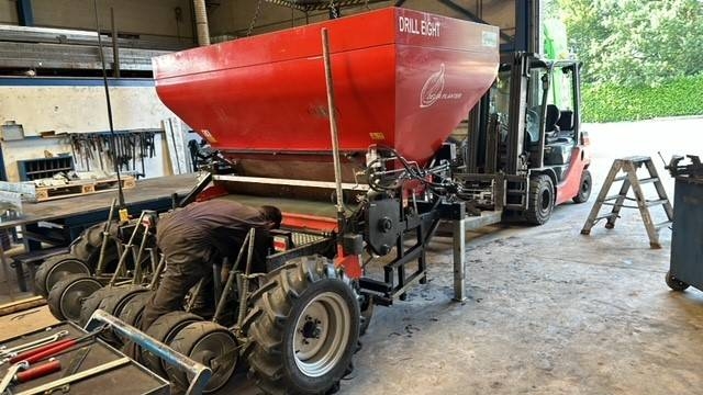 Delta Planter Drill 8 2250
