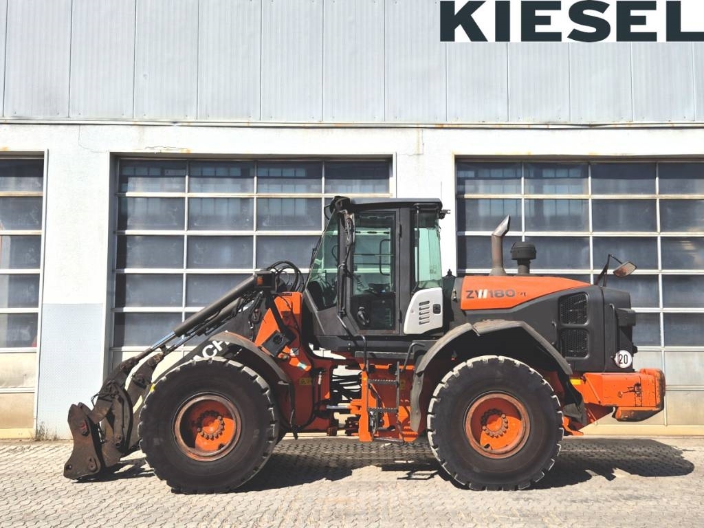 Chargeuse sur pneus Hitachi ZW 180-5 PL — occasion 2015, 12 420 h
