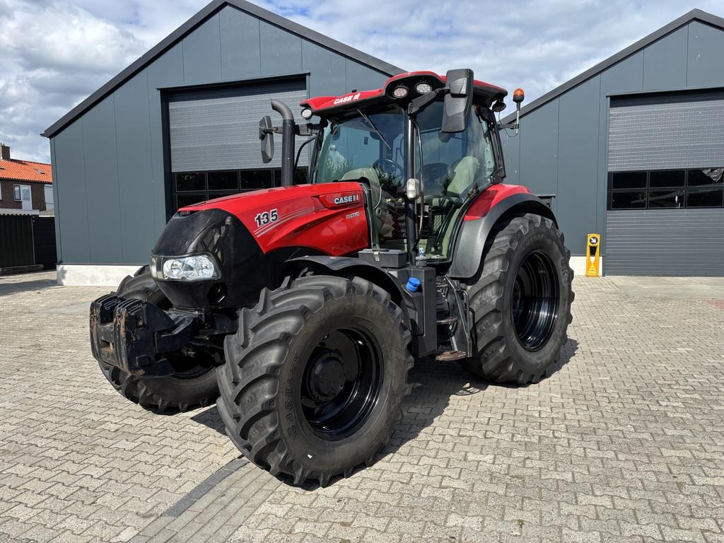 Case IH IH Maxxum 135. Vooras en Cabine vering, 40km eco
