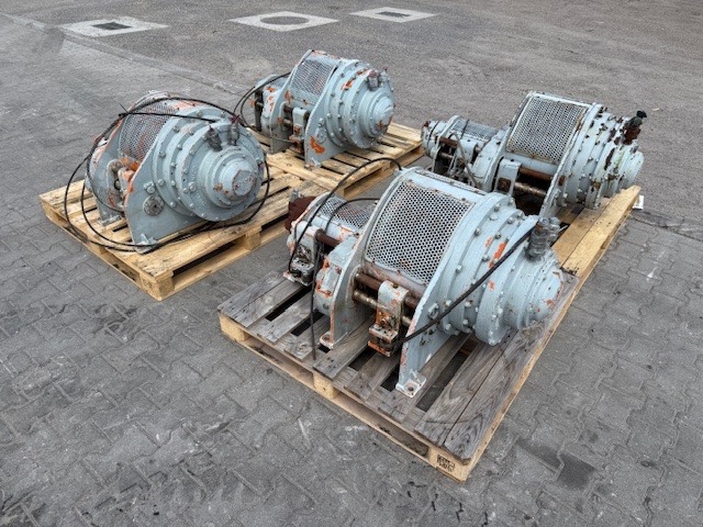 ZOELLER MACTAGGART SCOTT WINCH MARINE