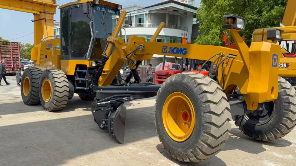 XCMG GR 1803