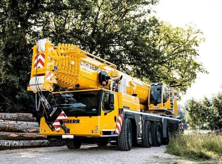 Liebherr LTM 1230-5.1