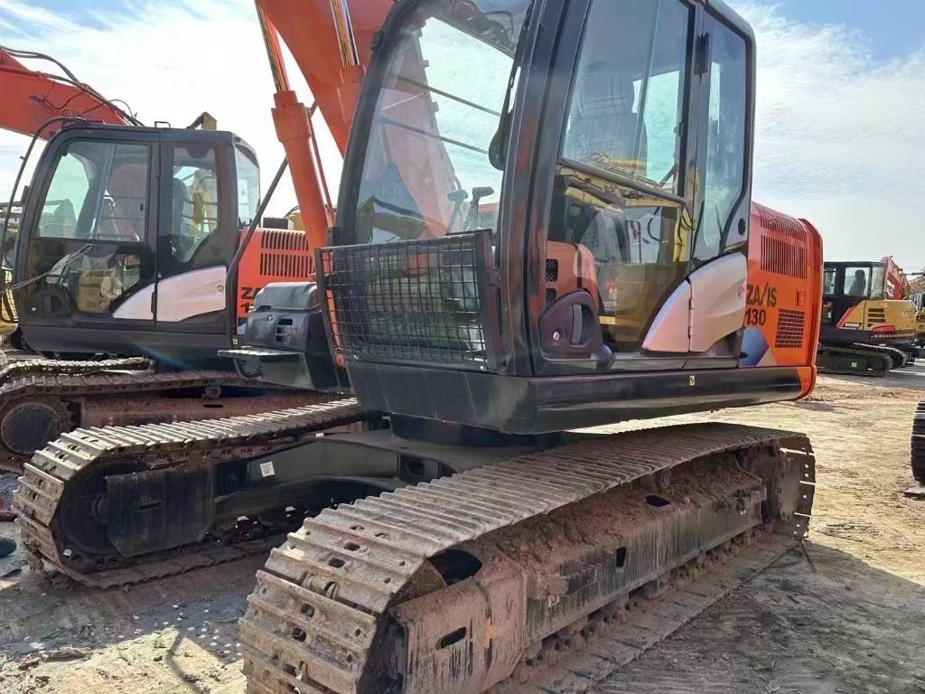 Hitachi ZX 130