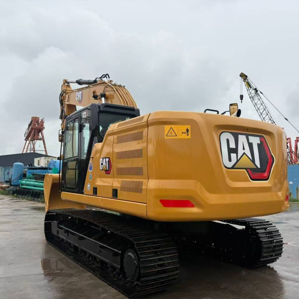 CAT 323