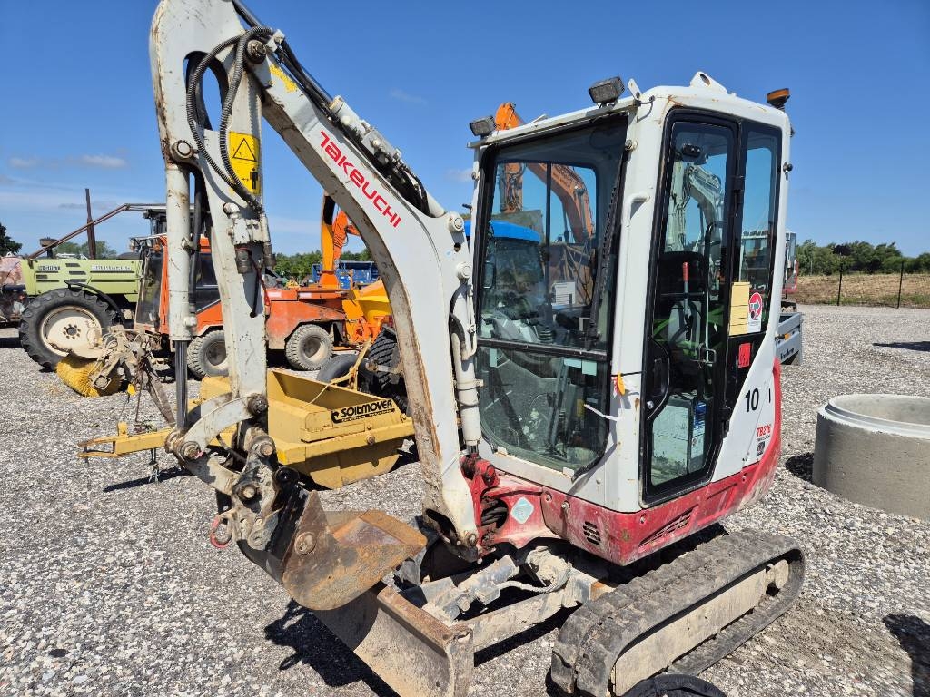 Takeuchi TB 216