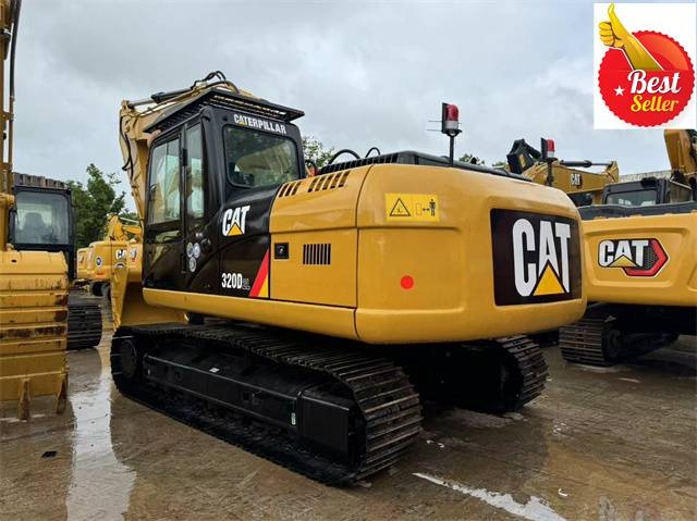 Pelle sur chenilles Caterpillar 320 D 2L — occasion 2023, 1 102 h