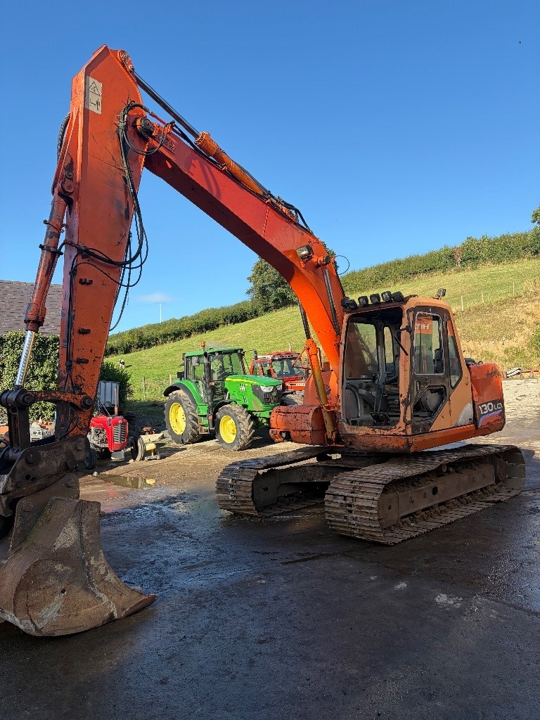 Pelle sur chenilles Daewoo Doosan 130 — occasion 2003, 14 000 h