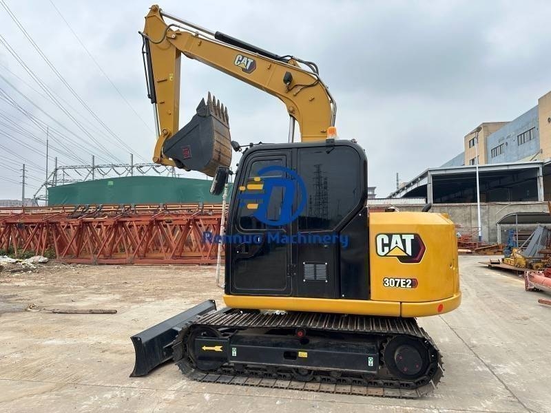 Mini-pelle Caterpillar 307E2 — occasion 2024, 370 h