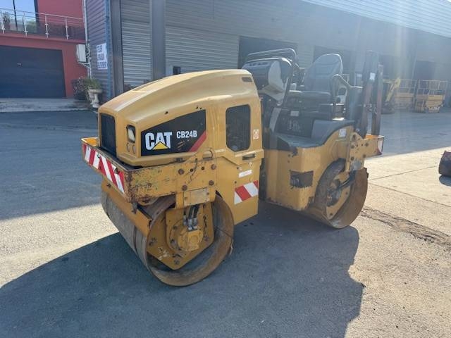 CAT CB 24 B