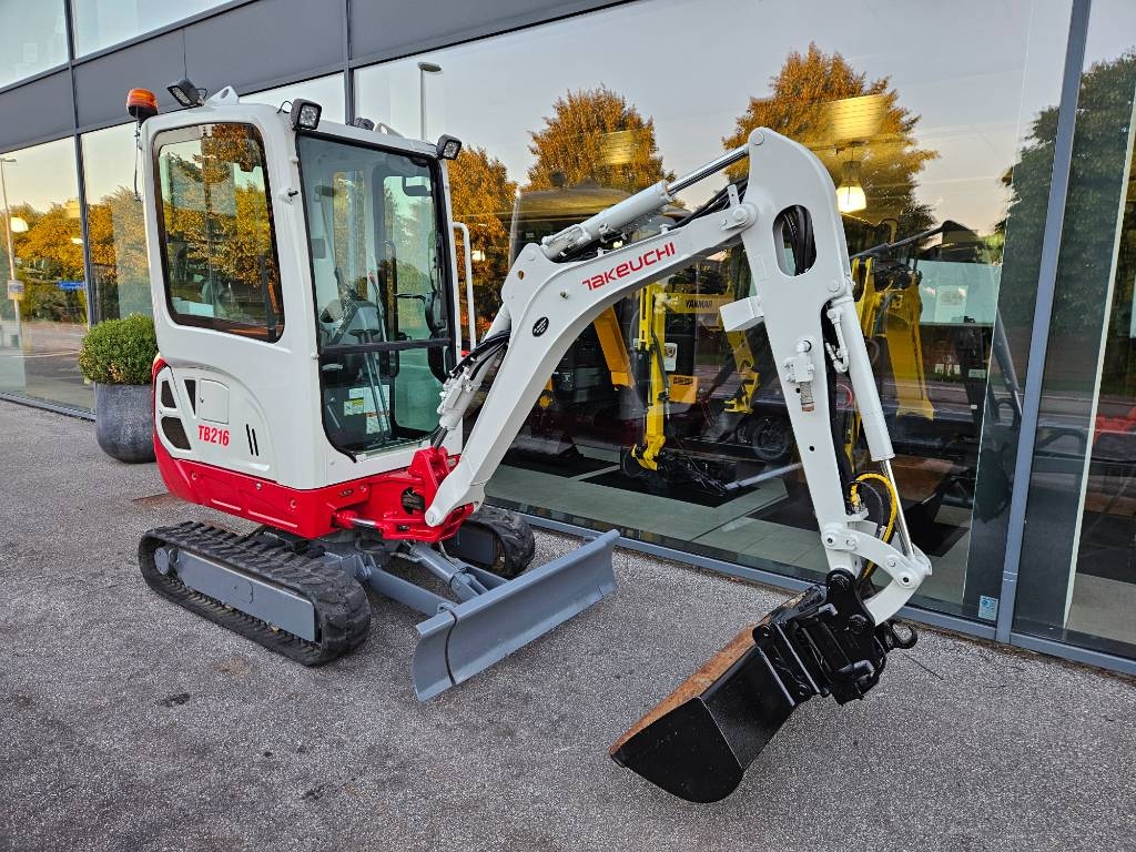 Mini-pelle Takeuchi TB 216 — occasion 2018, 2 833 h