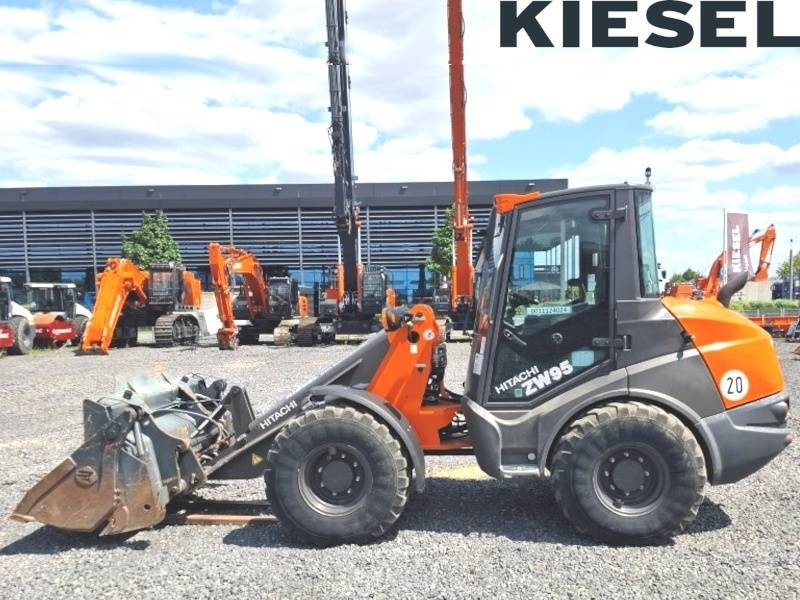 Hitachi ZW 95-6