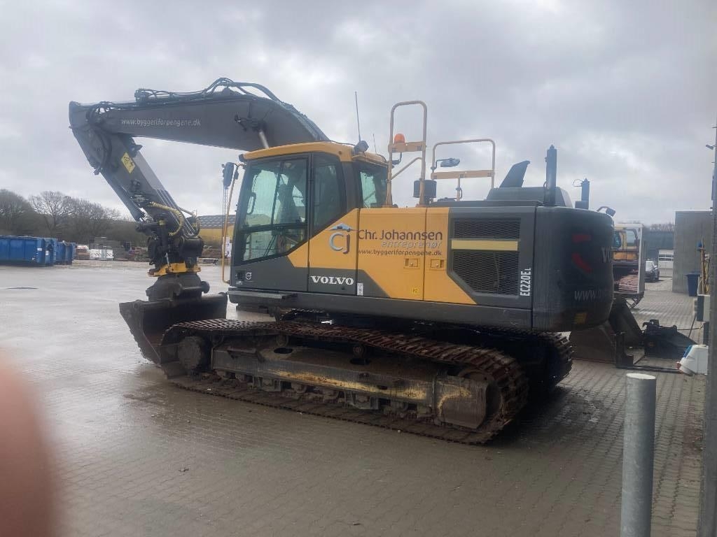 Pelle sur chenilles Volvo EC220EL, GPS Leica 3D, Engcon rotortilt — occasion 2016, 11 500 h