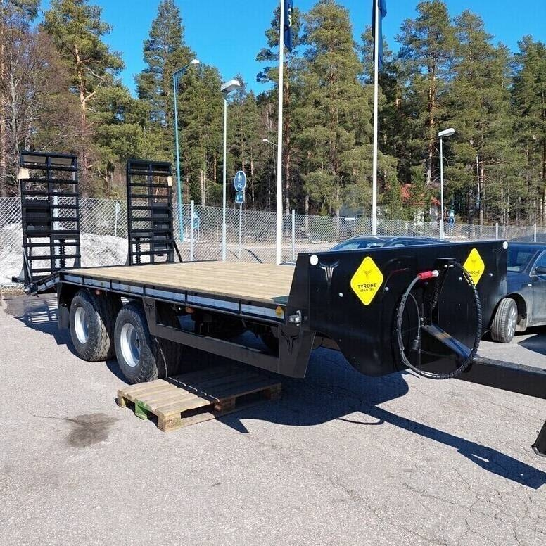 Tyrone PS-12 kuljetuslavetti