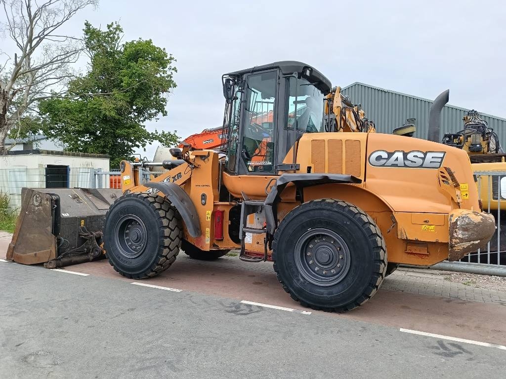 CASE 721 F shovel wiellader loader airco