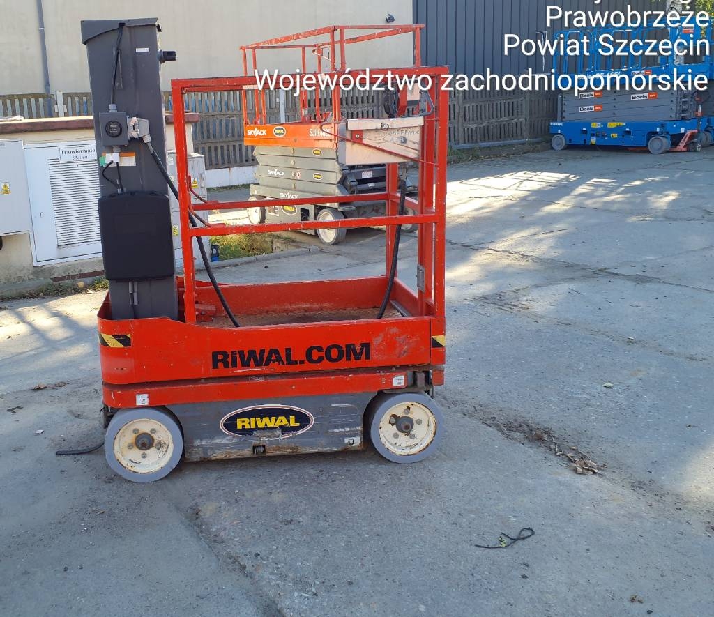 SkyJack SJ 12