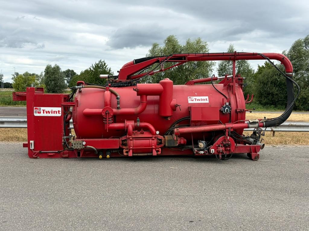 Semi-remorque citerne Ravo Twint Vacuum tank — occasion