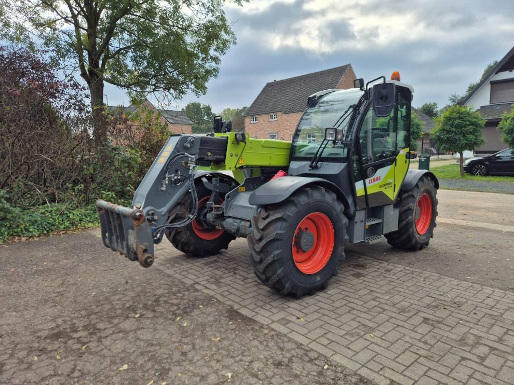 CLAAS Scorpion 732 Varipower