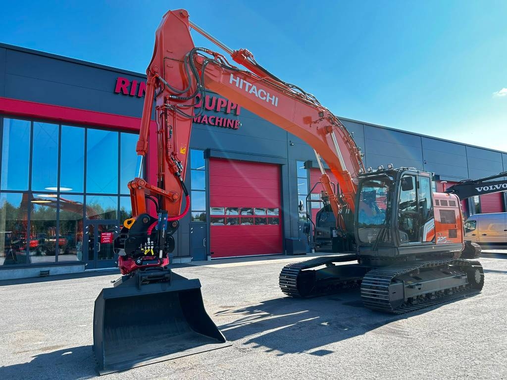 Hitachi ZX 225USR LC-7 /3D, rotoinclinación, grasa, calentador. kuva 2