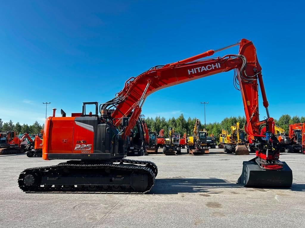 Hitachi ZX 225USR LC-7 /3D, rotoinclinación, grasa, calentador. kuva 4