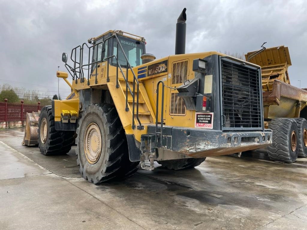 Komatsu WA 600-6