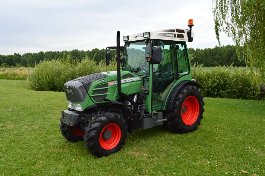 Fendt 210V Vario Profi Smalspoor/Fruitteelttractor