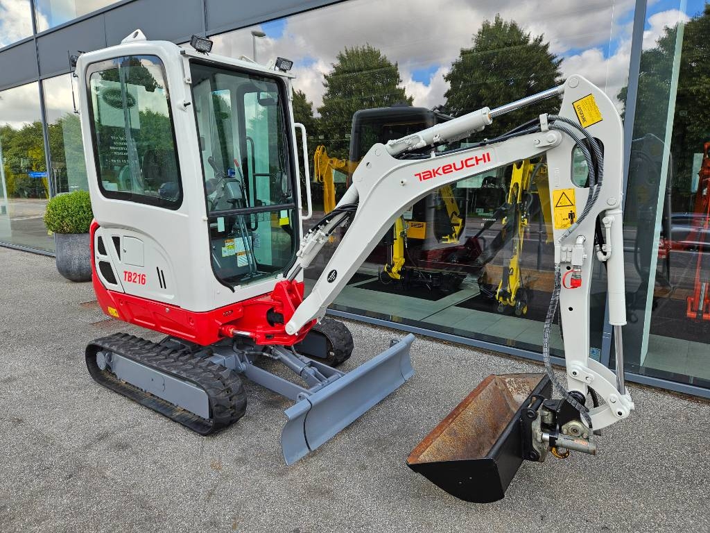 Takeuchi TB 216