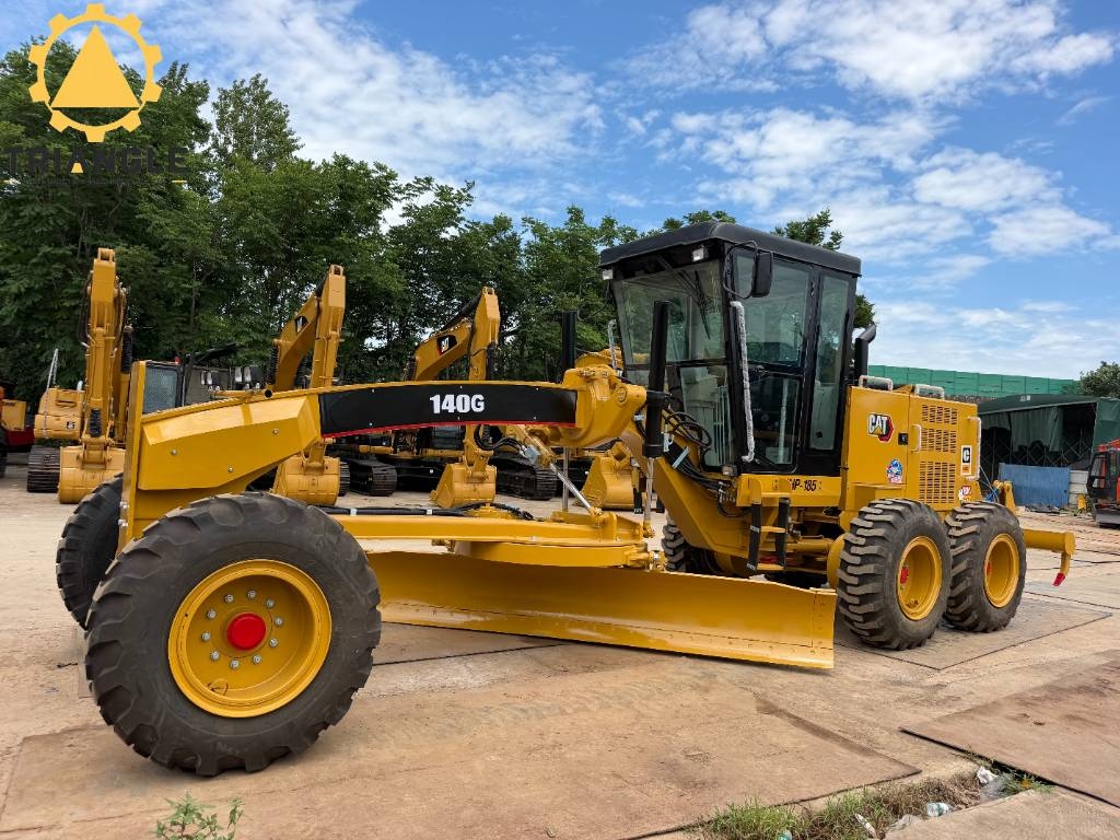 Niveleuse Caterpillar 140 G — occasion 2021, 2 875 h