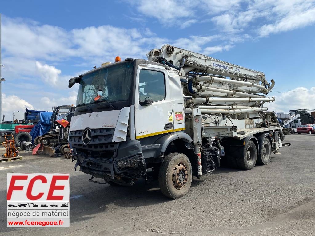Mercedes-Benz AROCS 2643 6x4/SERMAC 5Z36 1er Main endommagée