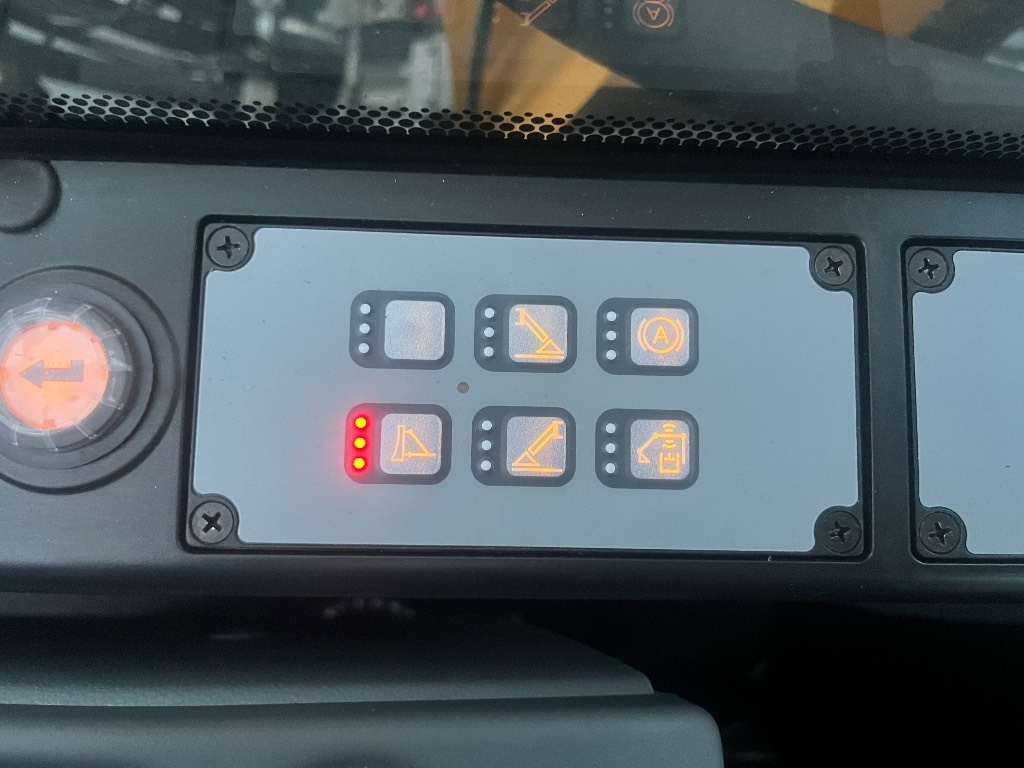 Liebherr 913 compact / Myyty, Sold kuva 13