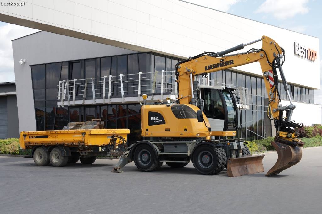 Liebherr A 914 Compact Litronic