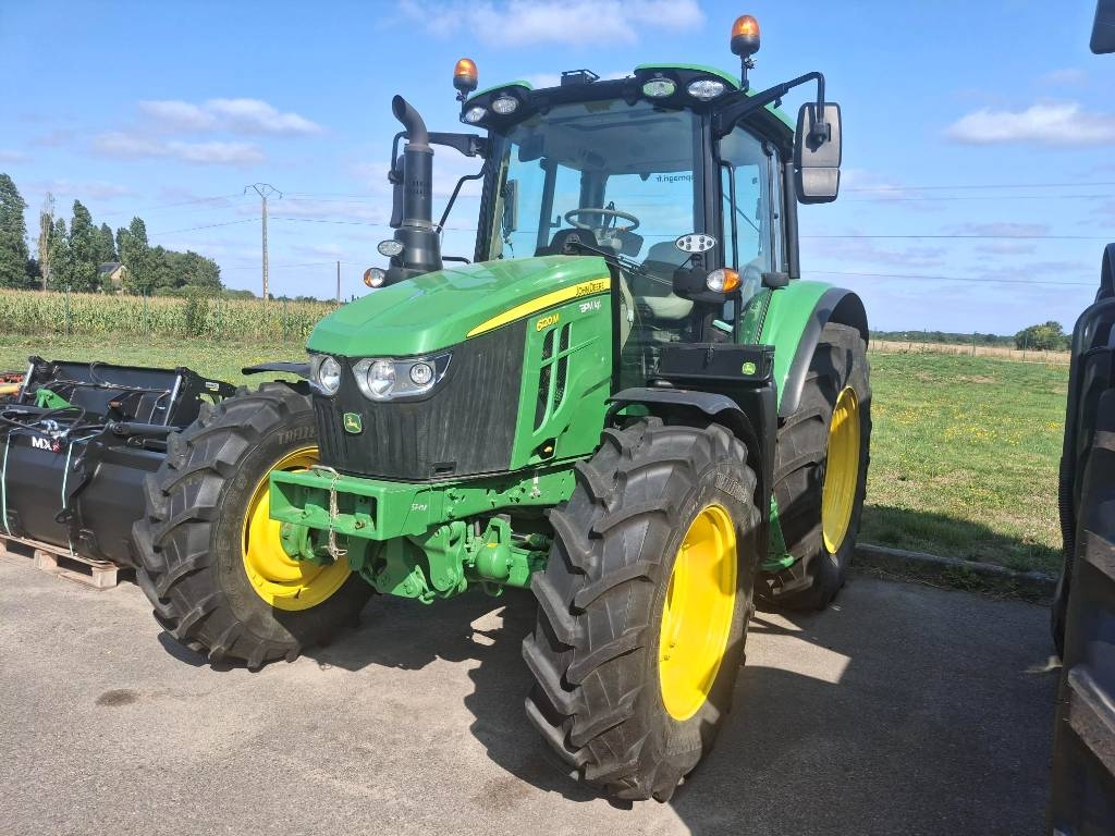 John Deere 6120 M