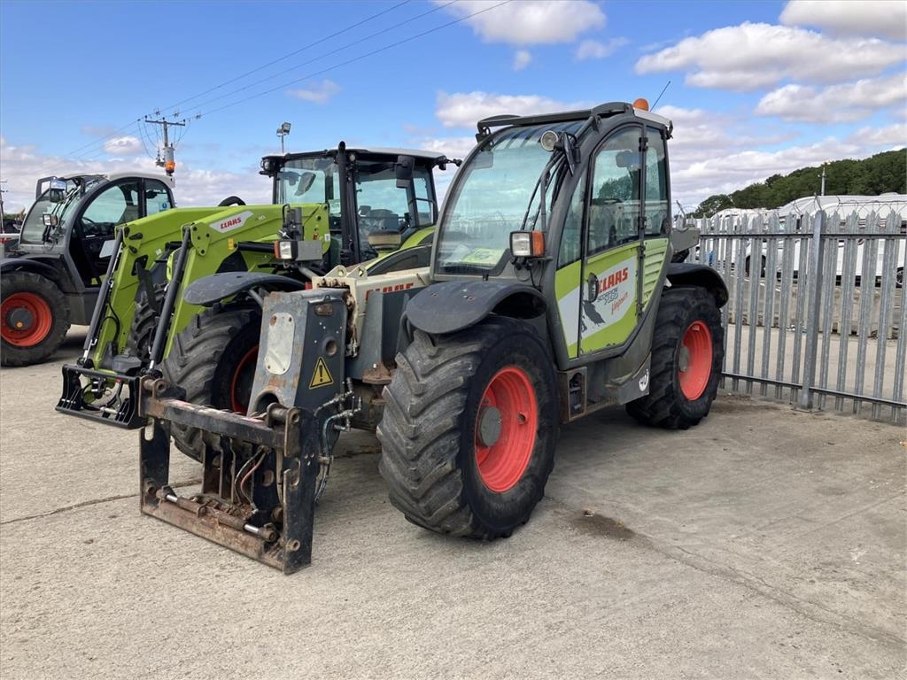CLAAS 7030