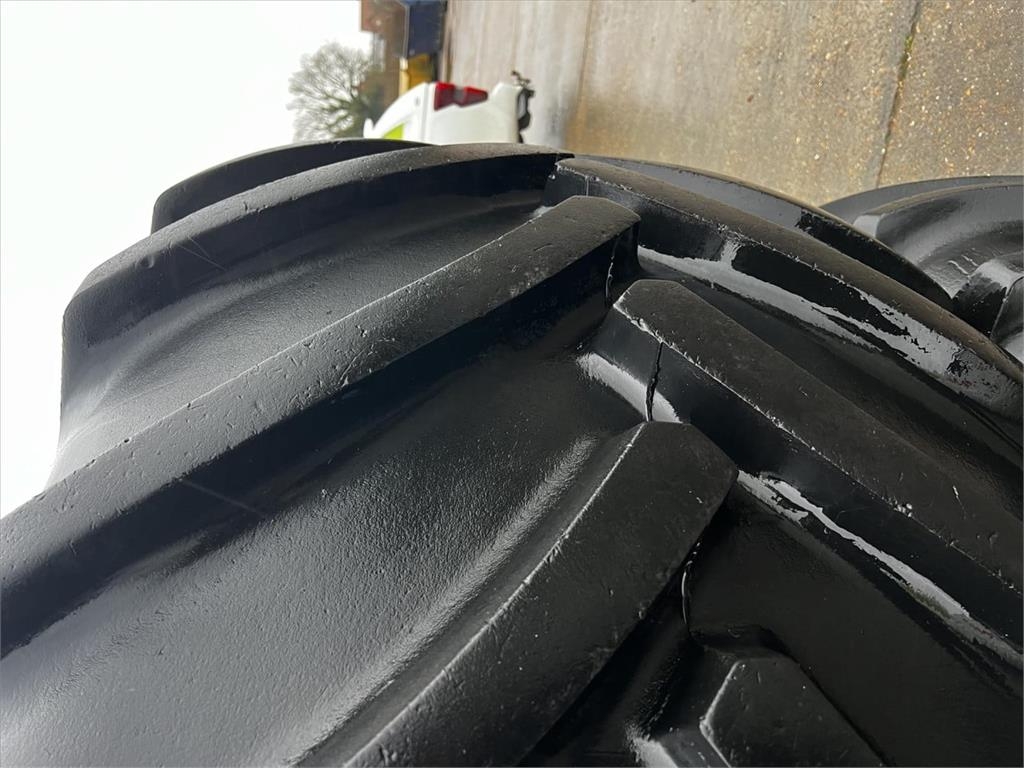 Continental 900/60 R32