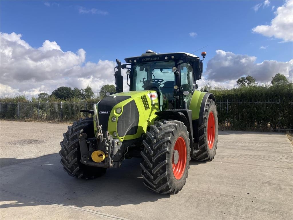 CLAAS ARION 660 CMATIC