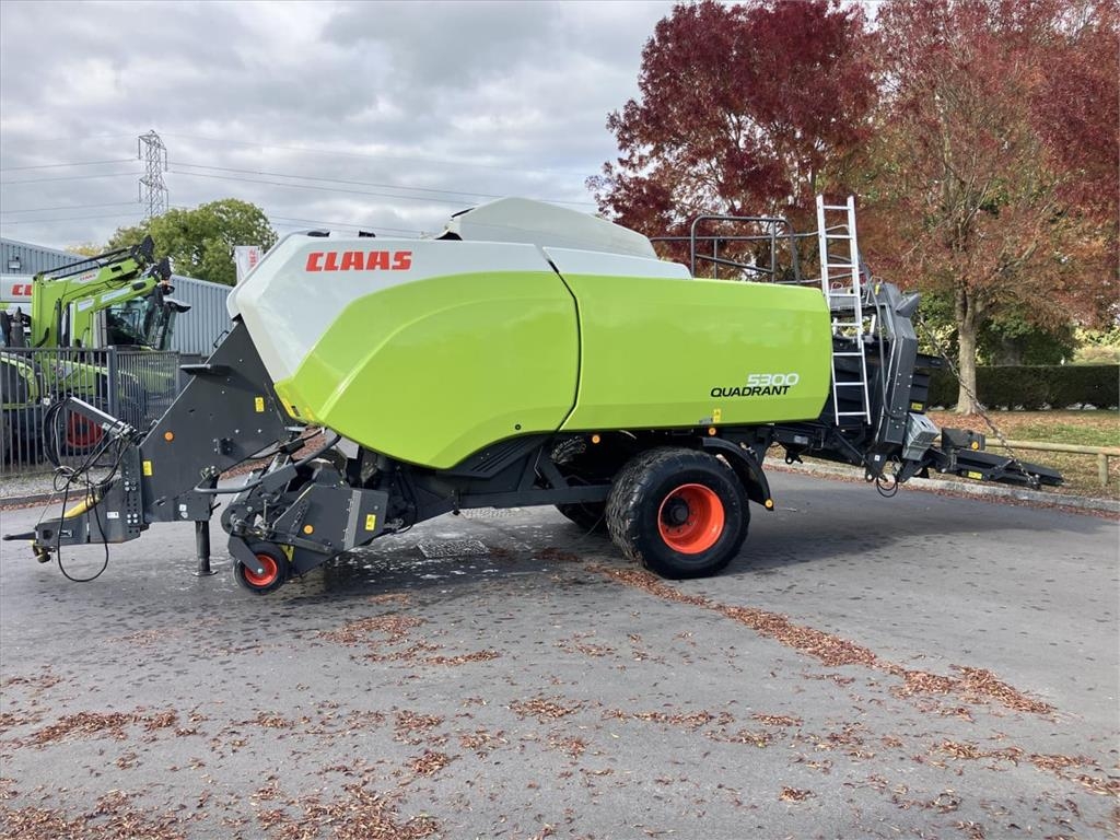 CLAAS USED 2017 QUADRANT 5300RF