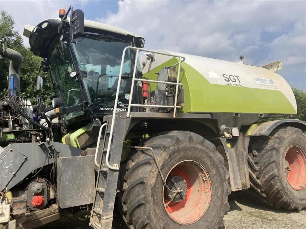 CLAAS XERION 3800 SADDLE TRAC
