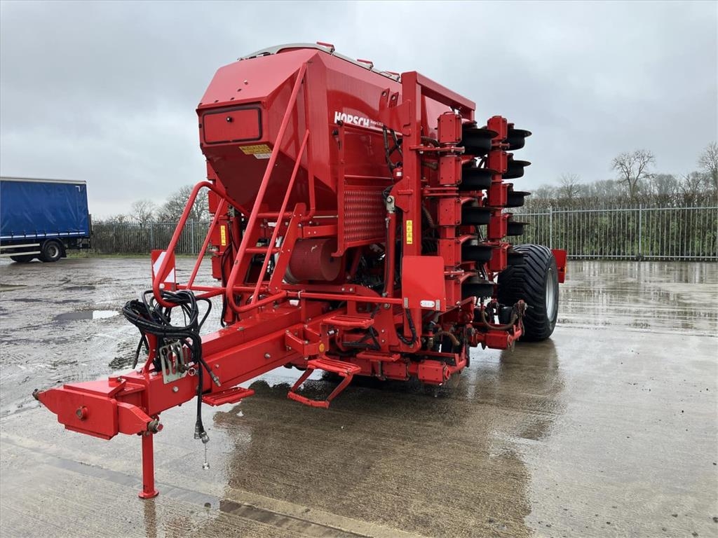Horsch AVATAR 6 SD