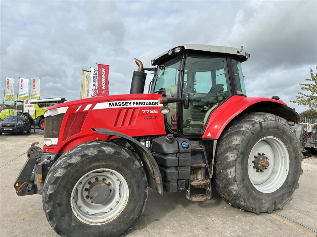 Massey Ferguson 7726 TRACTOR