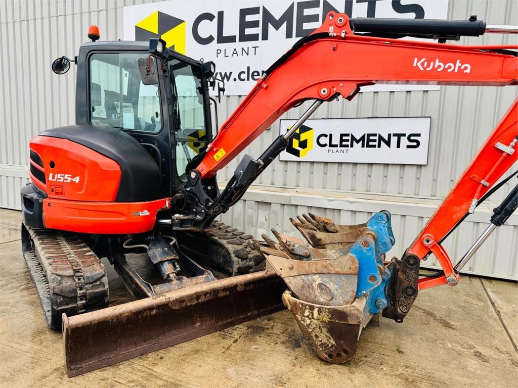 Kubota U55-4