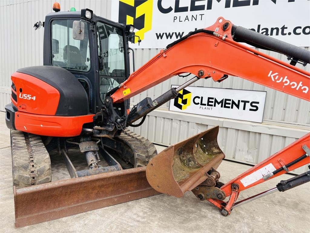 Kubota U55-4