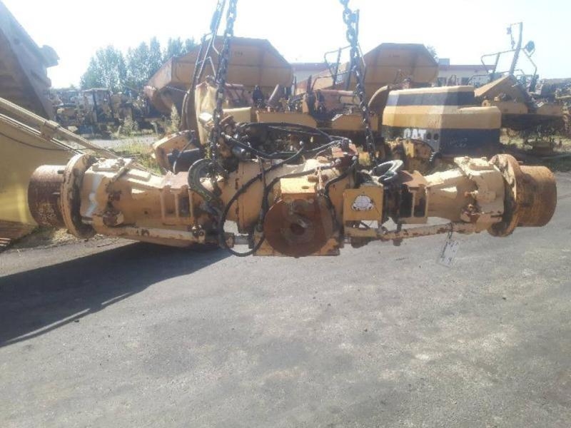 CAT 438B