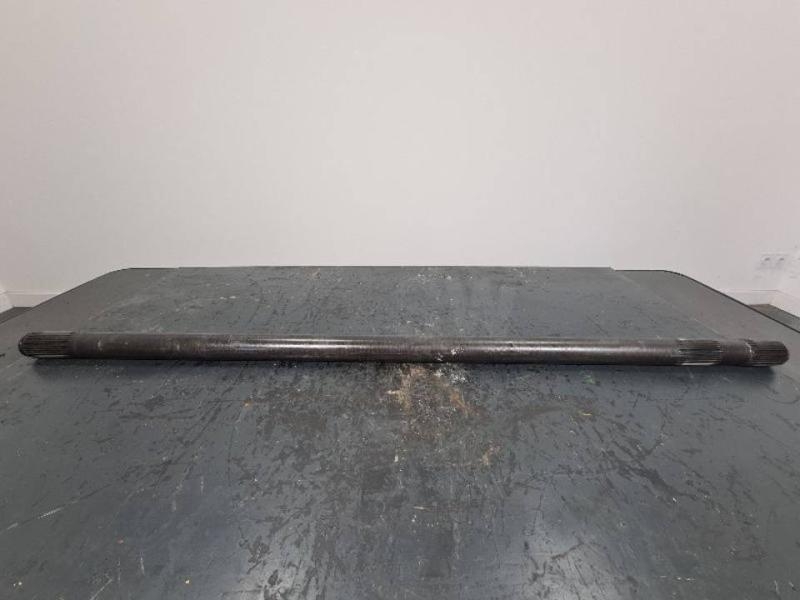 CAT 735
