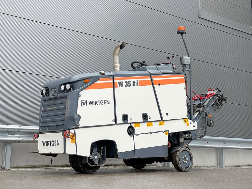 Wirtgen W 35Ri