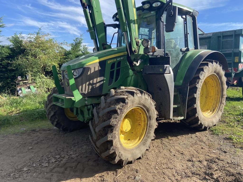 John Deere 6100M