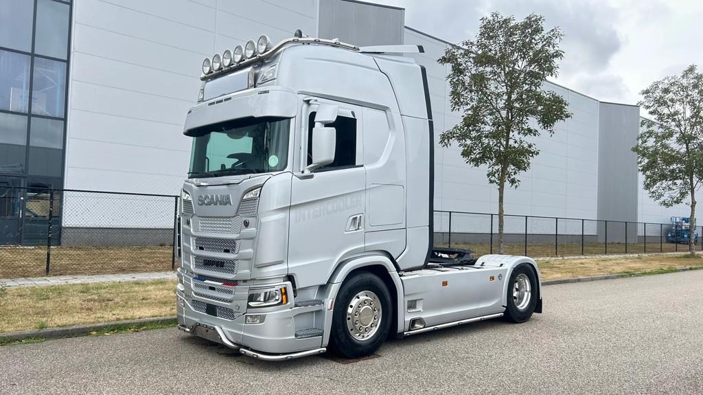 Scania 590S V8 NGS Highline 4x2 | Full air | Park cool |