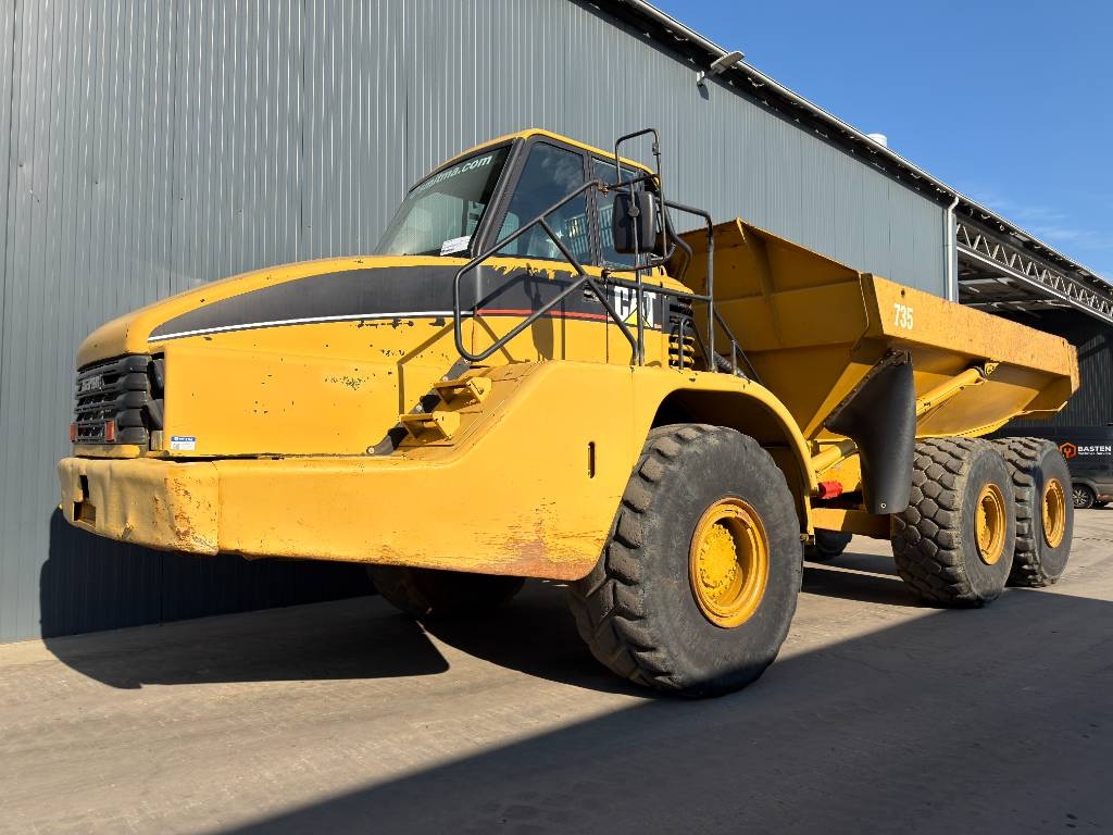 Tombereau articulé Caterpillar 735 — occasion 2004, 11 374 h