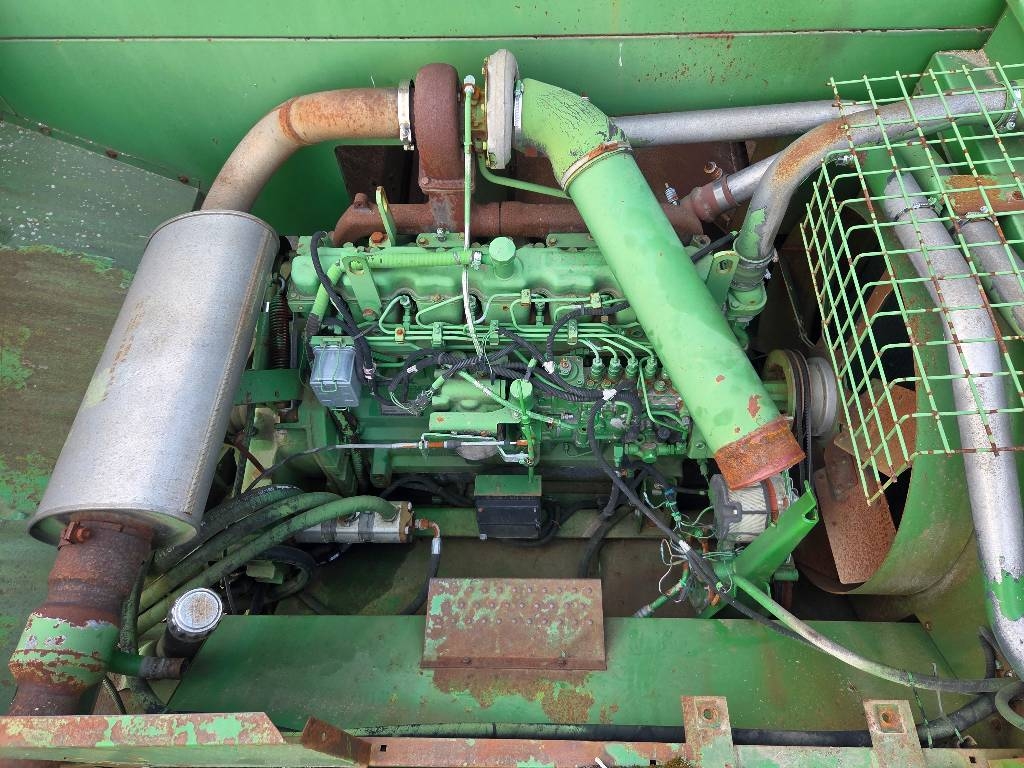 John Deere 2264