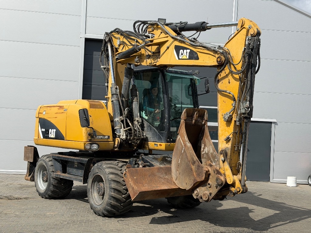 CAT 313 D